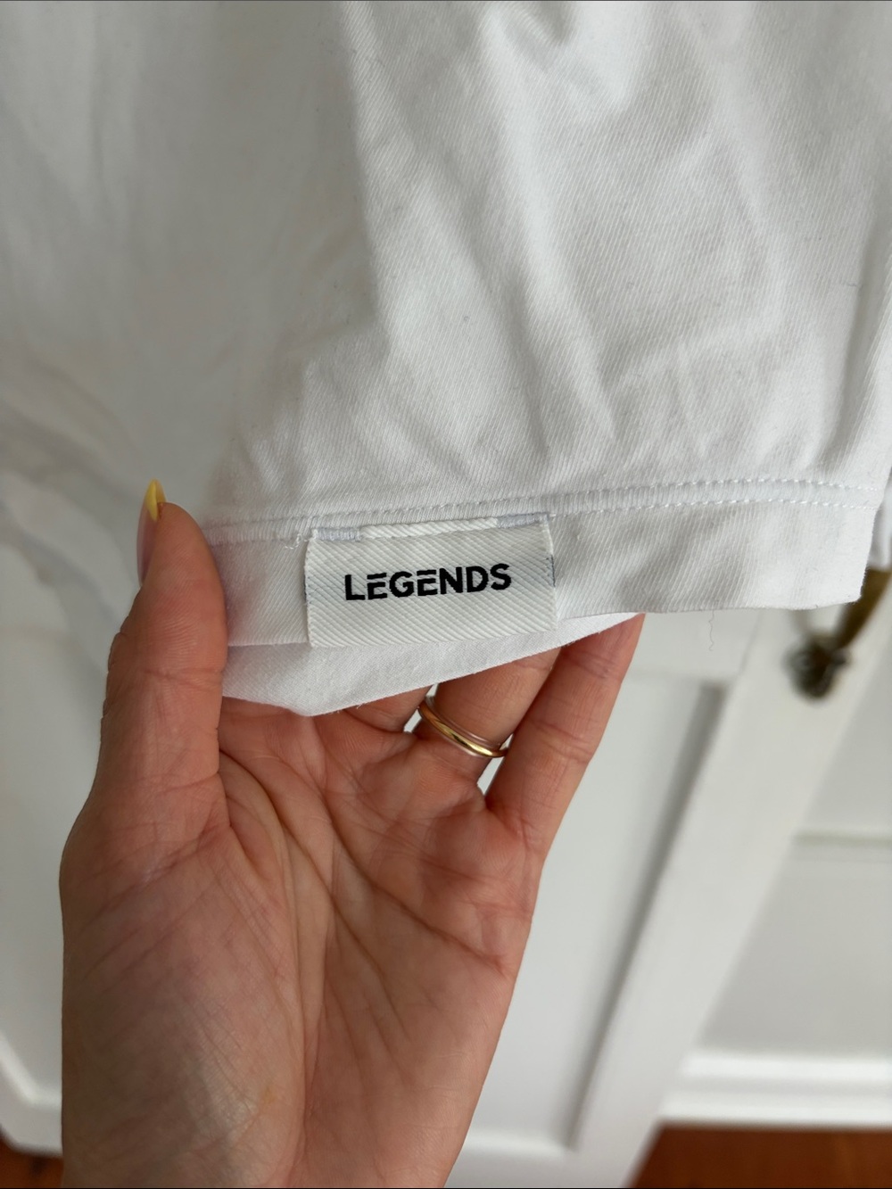 LEGENDS Men’s Aviation Tee Curved Hem LS - White - Picture 3 of 5